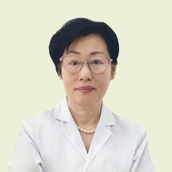 李郑芬
