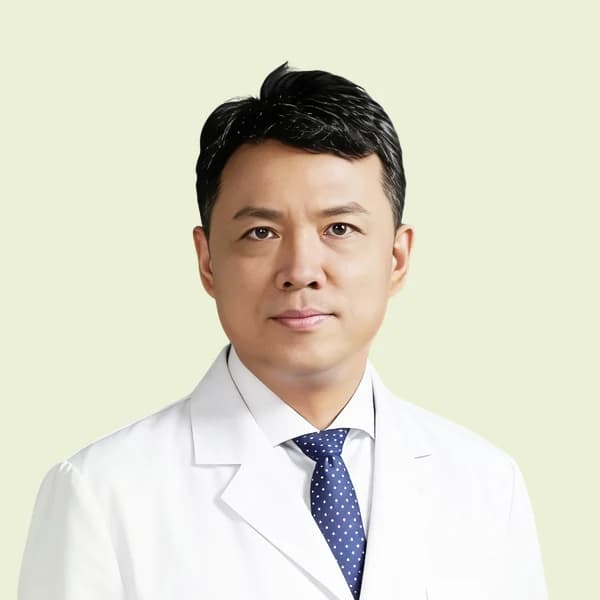 田华